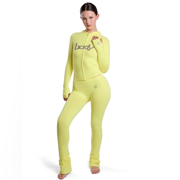 Body By Raven Tracy Pants - BODY BY RAVEN YELLOW BODY BASICS LOW RISE